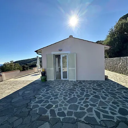 Il Porticciolo - Elba Affitti アパート *